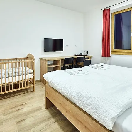U Zamku Gasthuis Orechov (Zlin)